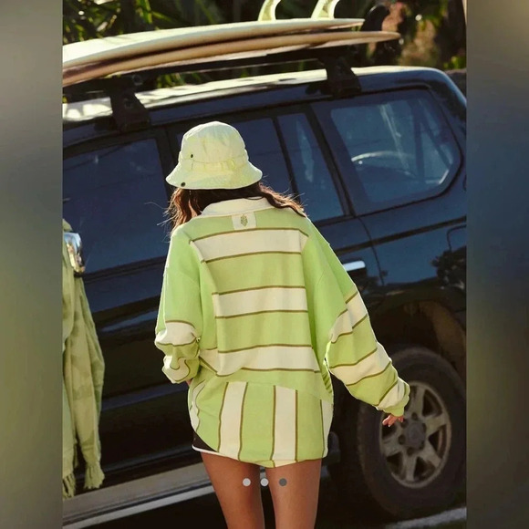 NWT FP Movement Work It Out Printed Pullover - Picture 2 of 5